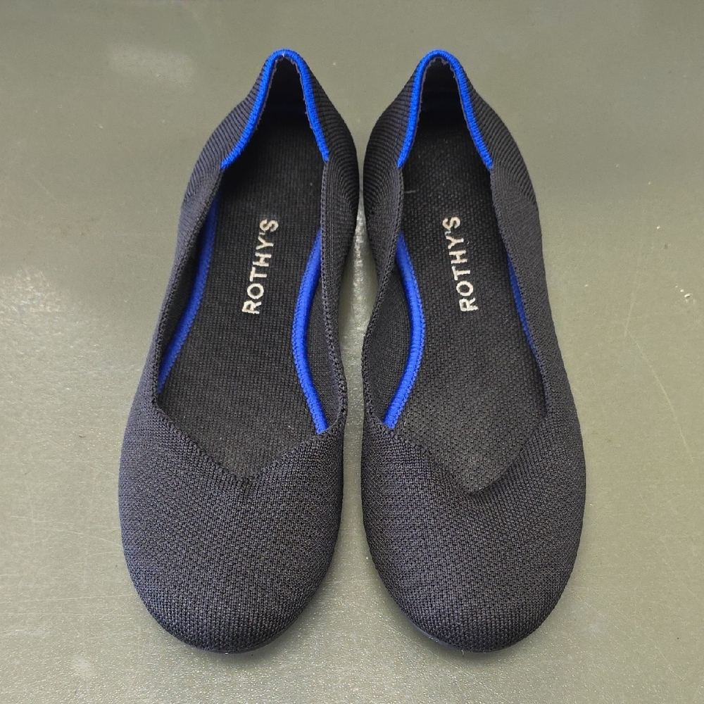 Rothys Sz 8.5 Black Flats Perfect Condition - Picture 2 of 4